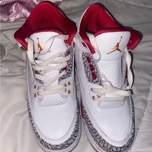 Red jordan 3s !